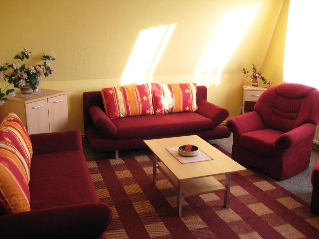 Hotel Gesellschaftshaus Bergen Auf Rugen Rum bild