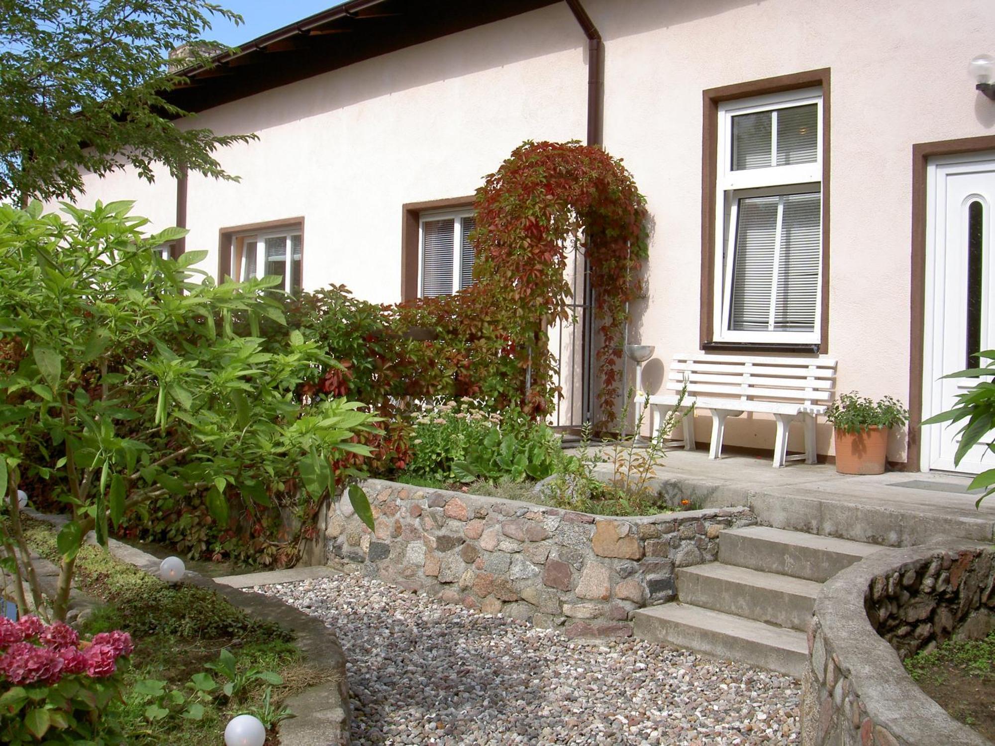 Hotel Gesellschaftshaus Bergen Auf Rugen Exteriör bild
