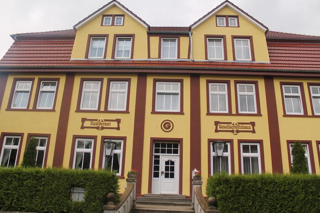 Hotel Gesellschaftshaus Bergen Auf Rugen Exteriör bild